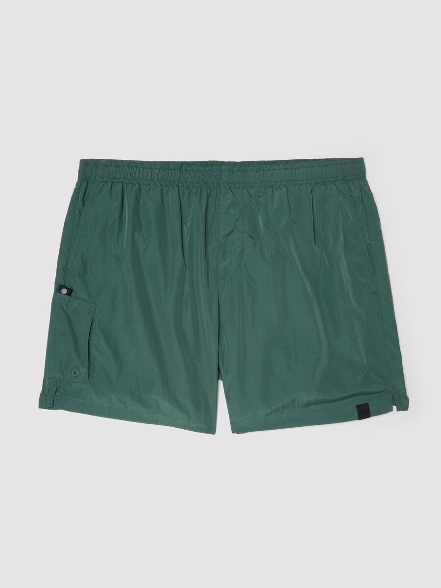 Green swim shorts with elasticated waistband_4