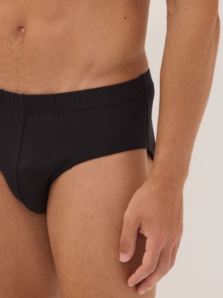 Five-pack of black organic cotton briefs_3