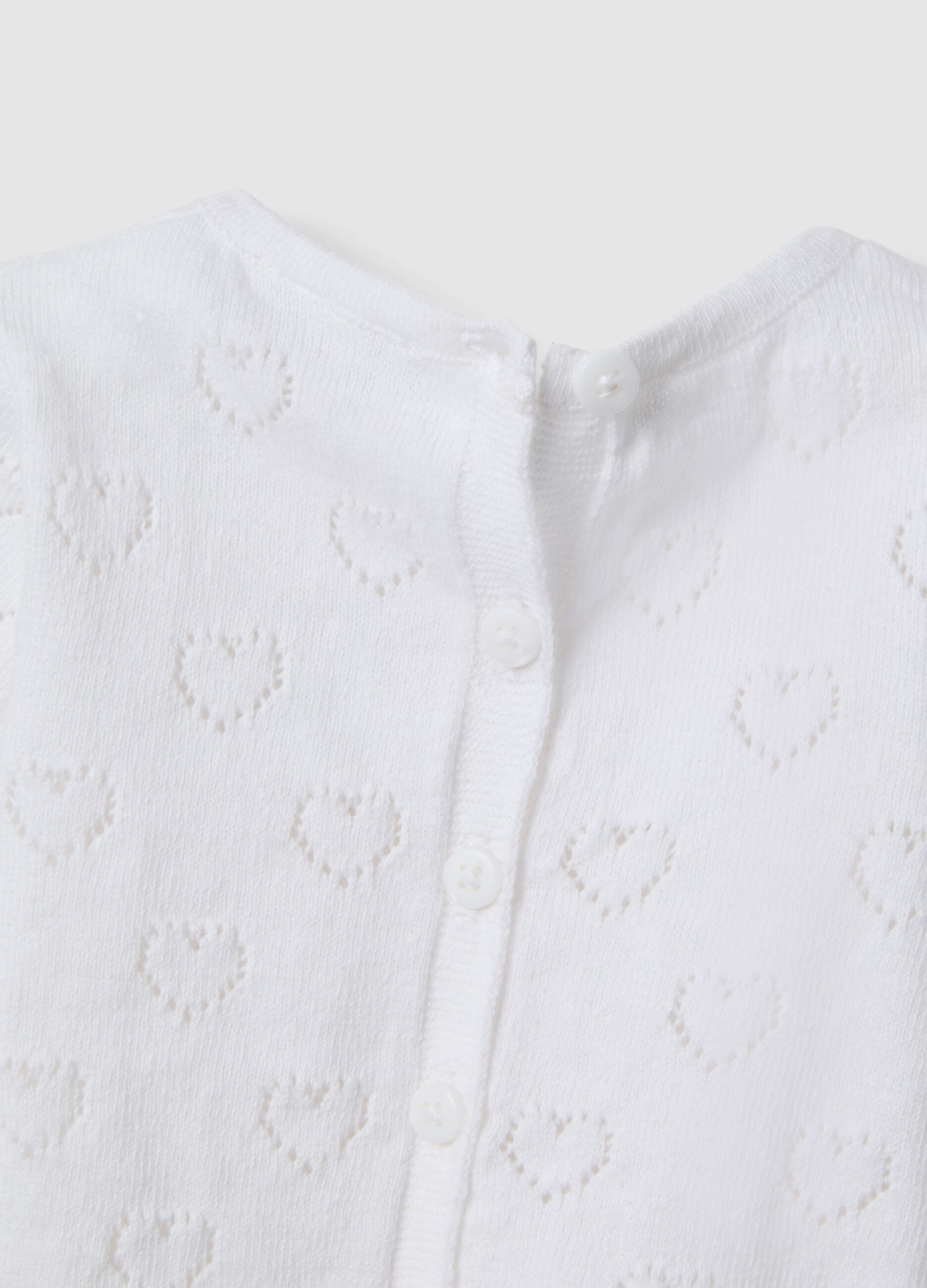 Set of white pure cotton t-shirt and shorts for baby girl with hearts