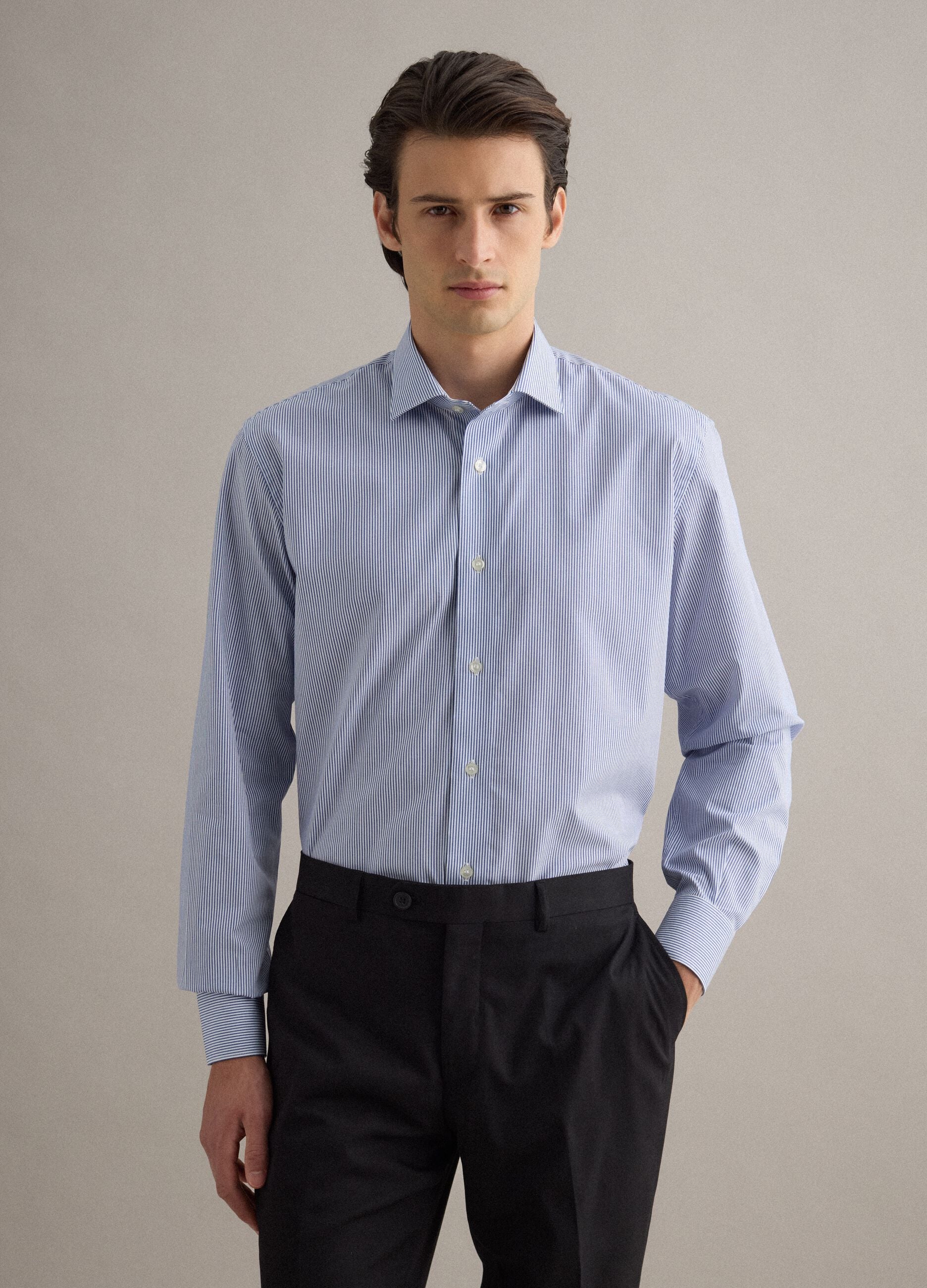 Men's pure cotton blue and white striped regular fit easy iron shirt