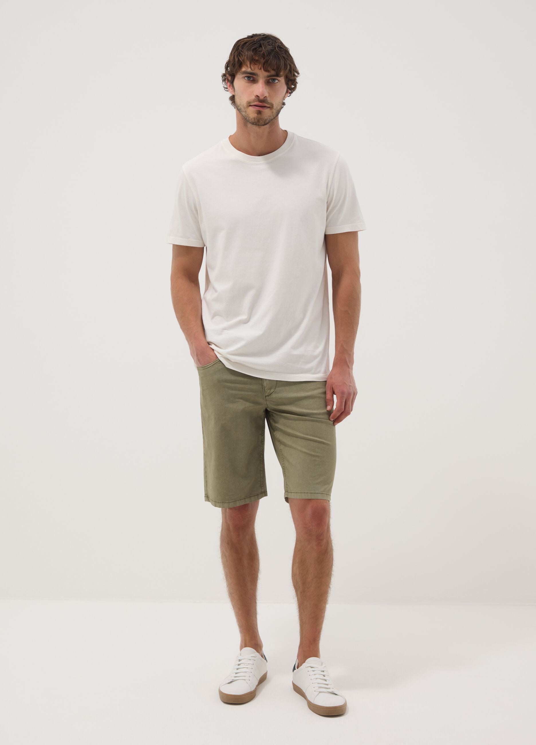 Green regular-fit stretch cotton Bermuda shorts