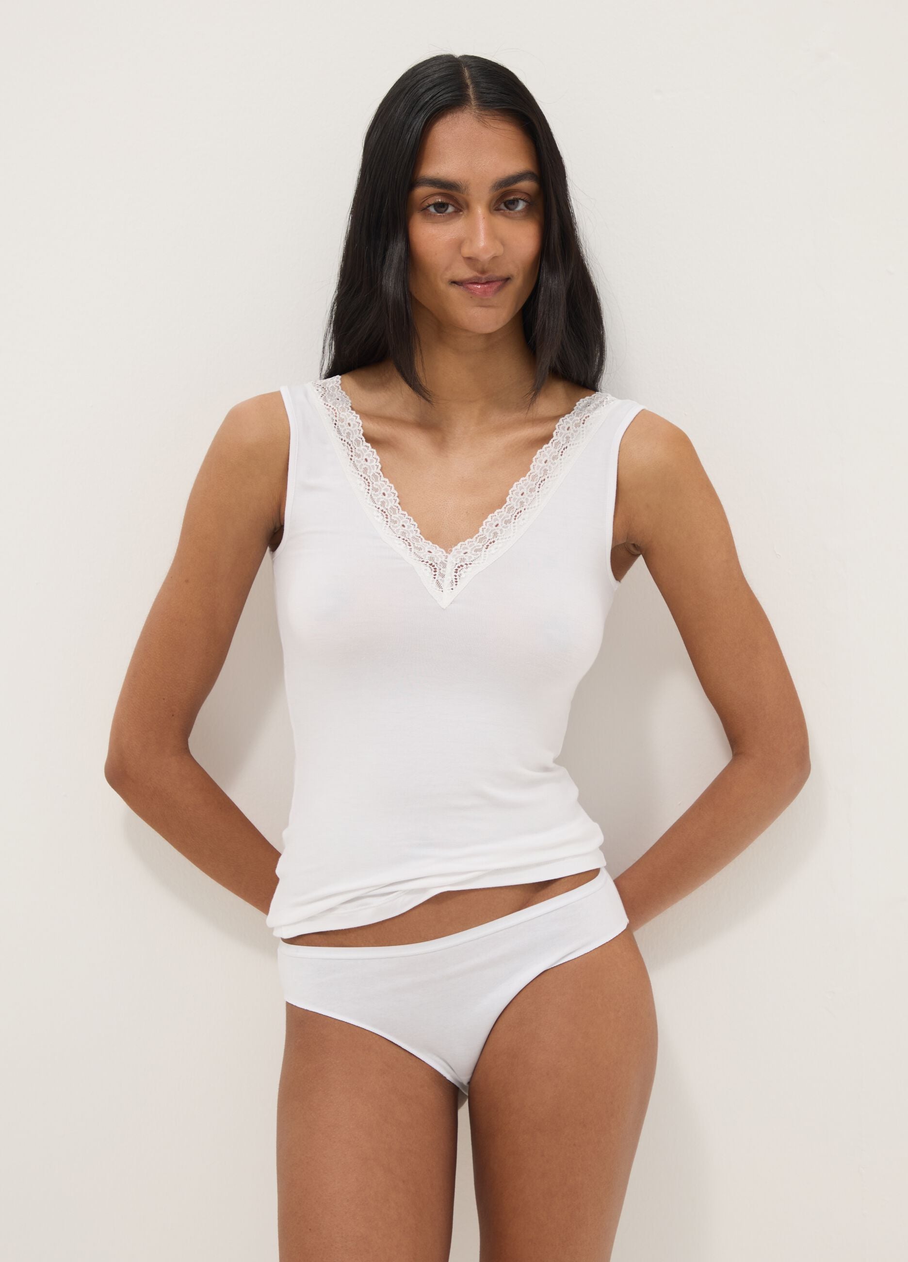White stretch viscose vest top regular fit deep V with lace