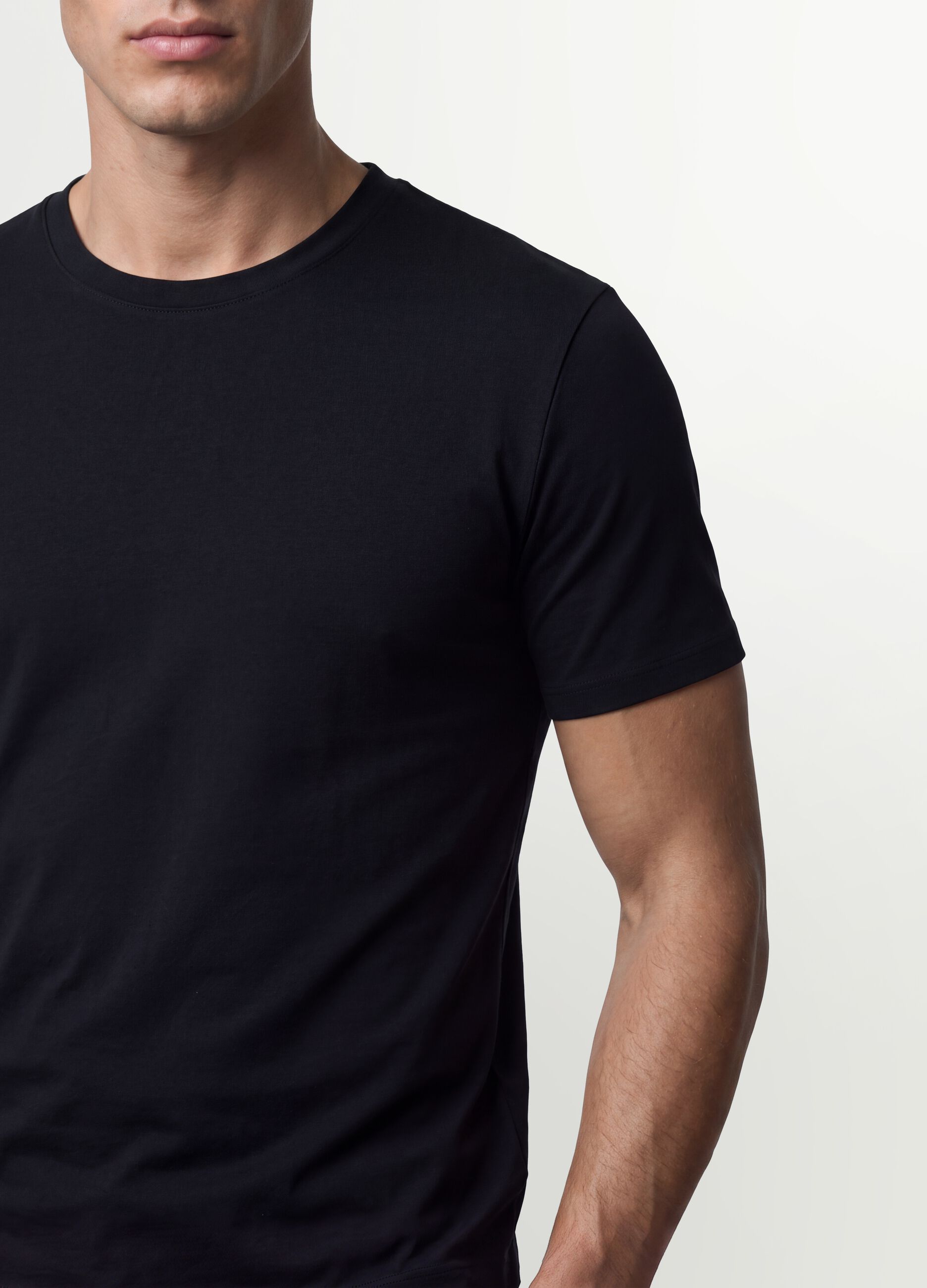 Black organic cotton slim-fit short-sleeve T-shirt