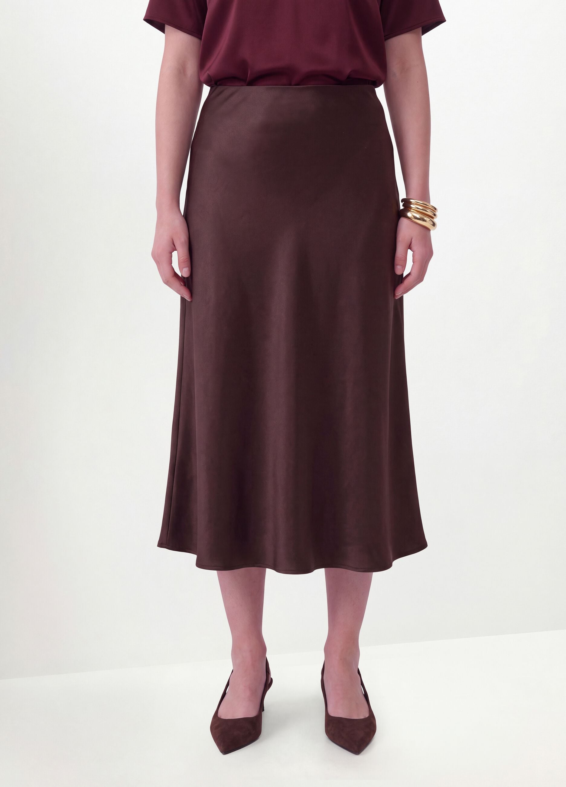 Brown satin midi skirt in stretch fabric