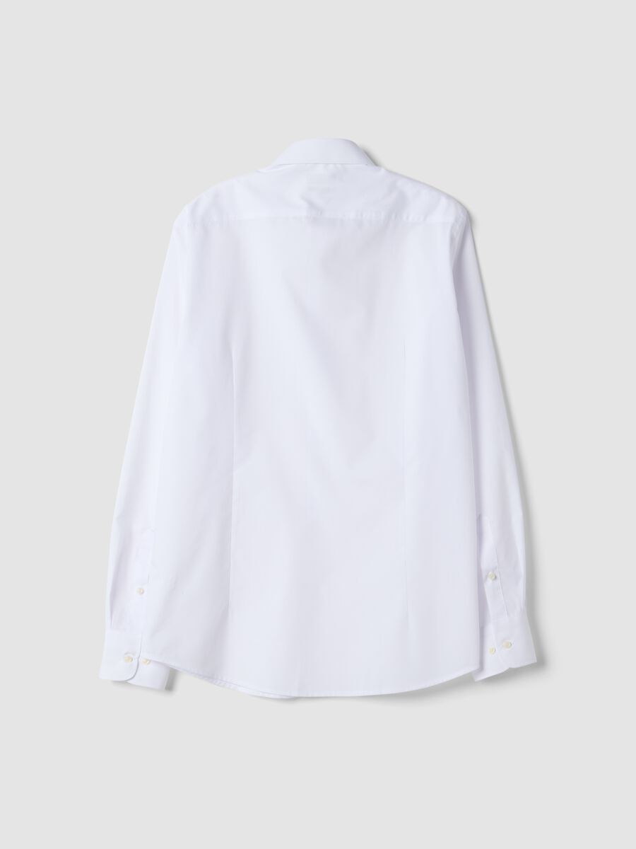 White slim-fit shirt with classic collar, easy iron_2