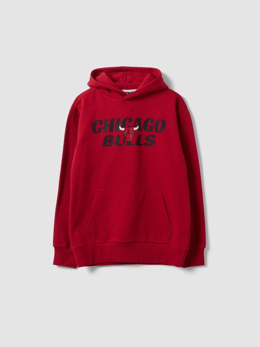 Red cotton-blend hoodie with Chicago Bulls logo for boys_0