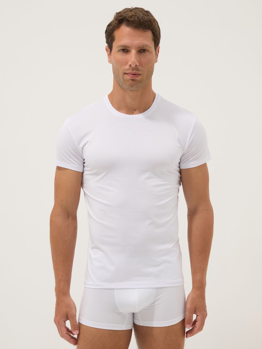 2-pack of white stretch T-shirts_0