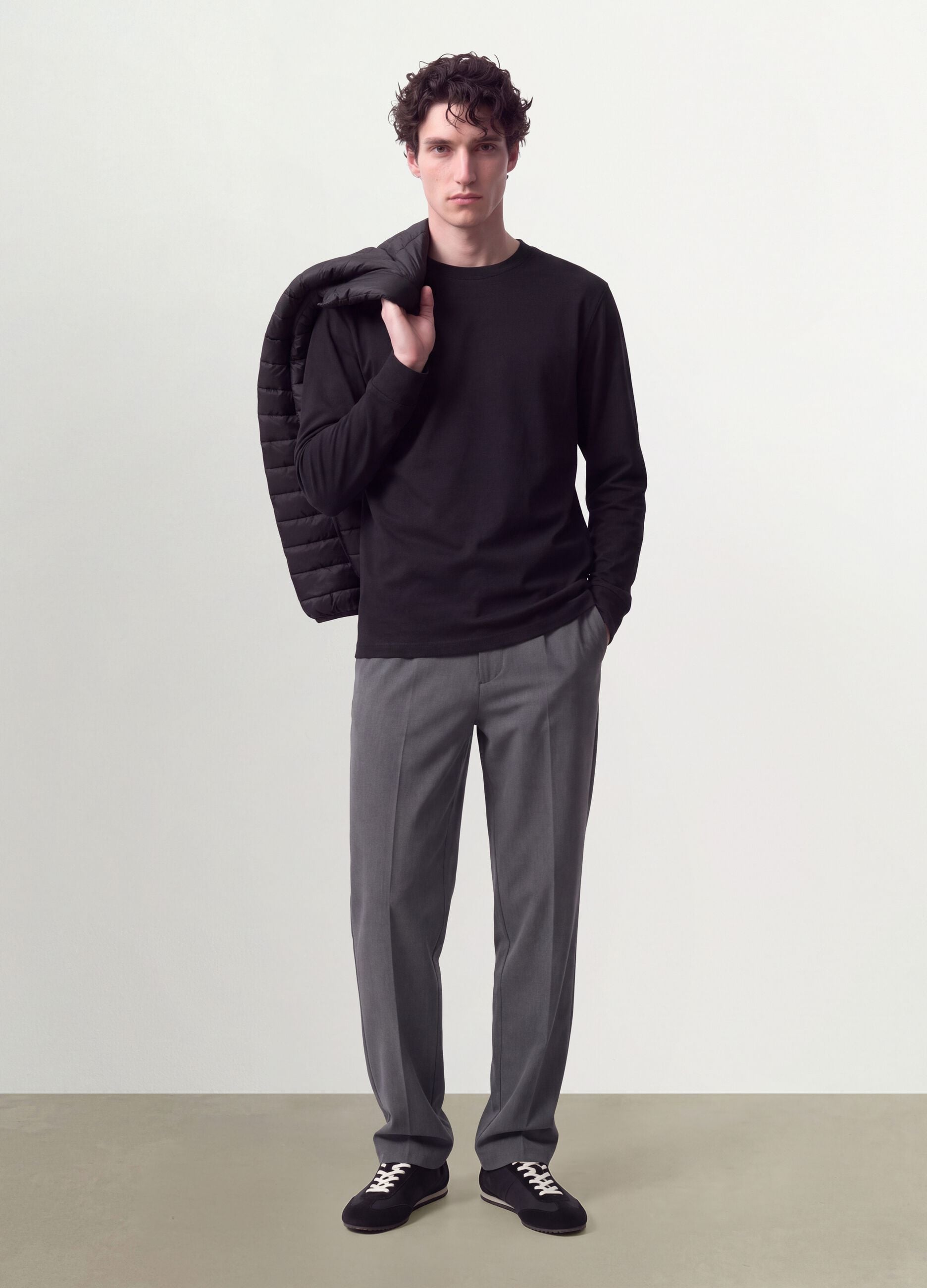 Black pure cotton long-sleeve crew-neck T-shirt, regular fit