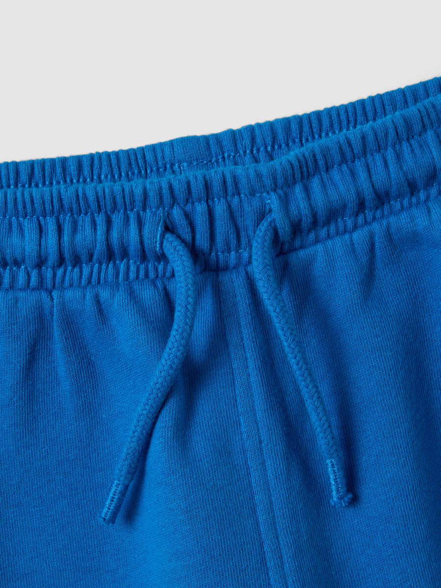 Blue organic cotton jogger trousers with drawstring for boys_3