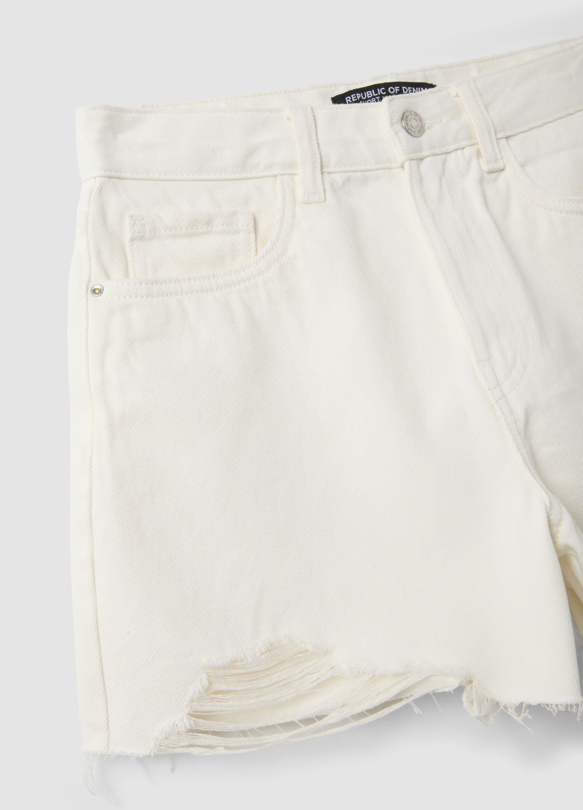 White pure cotton shorts