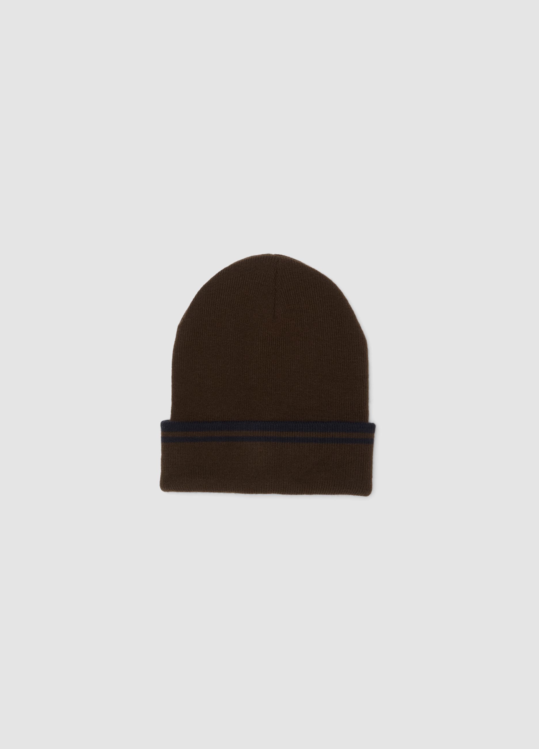 Brown jersey-knit beanie with striped turn-up