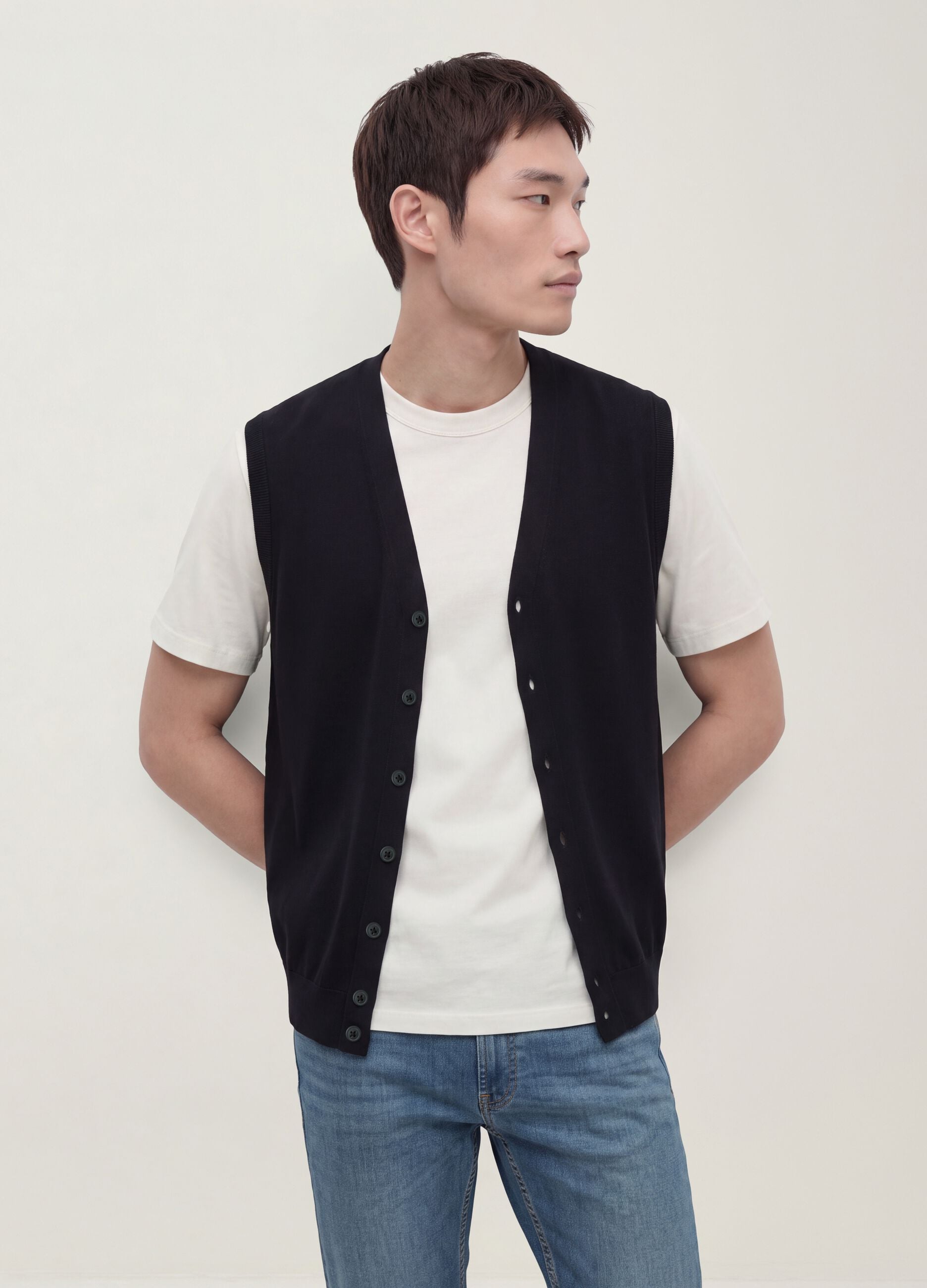 Black viscose-blend waistcoat with deep V-neck, regular fit