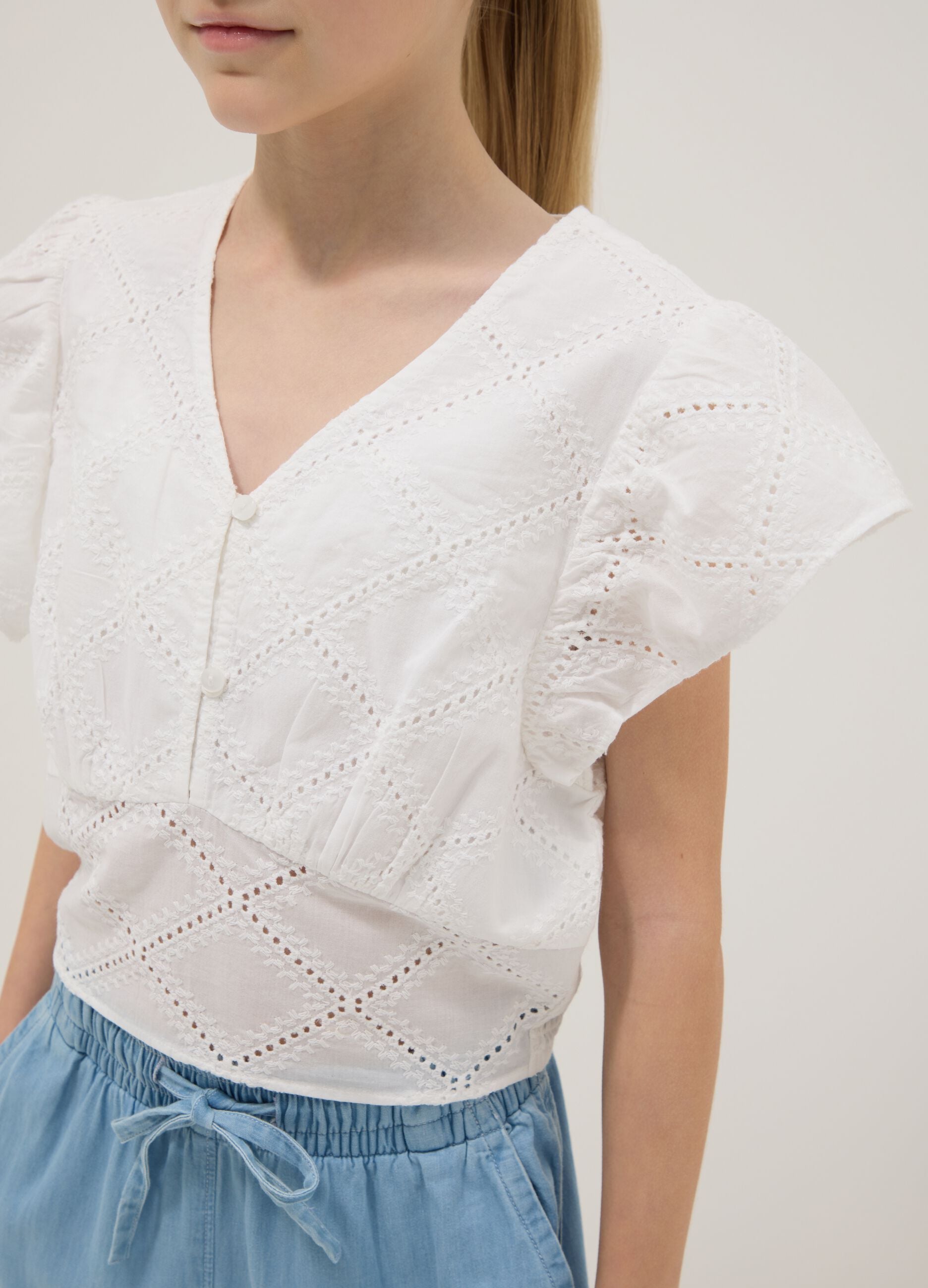 Girl's regular fit short sleeve white pure cotton shirt