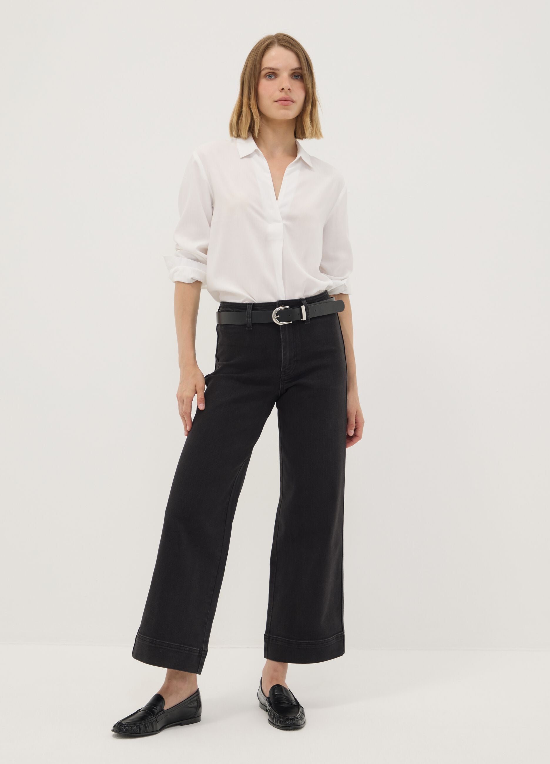 Black wide-leg jeans in stretch cotton
