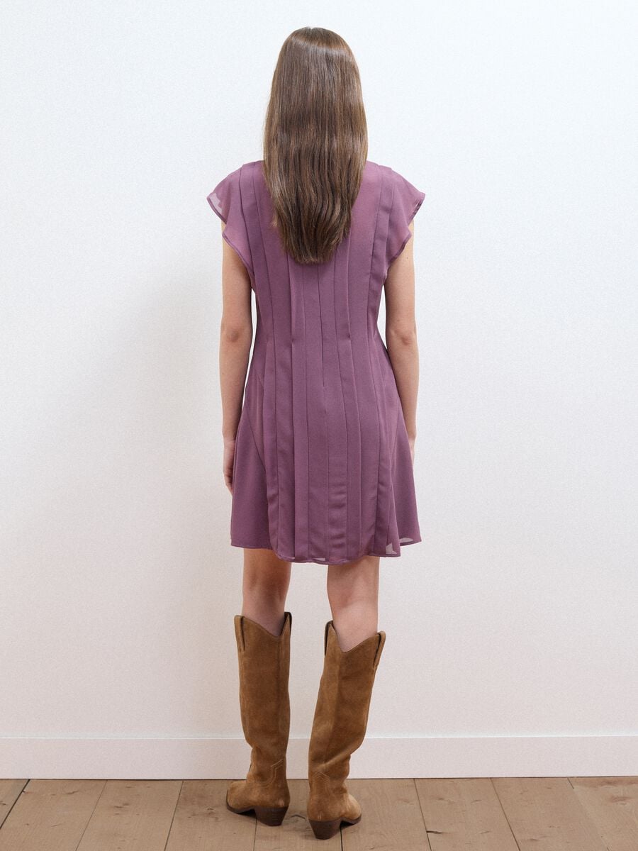 Purple relaxed-fit dress with short ruffle sleeves_3