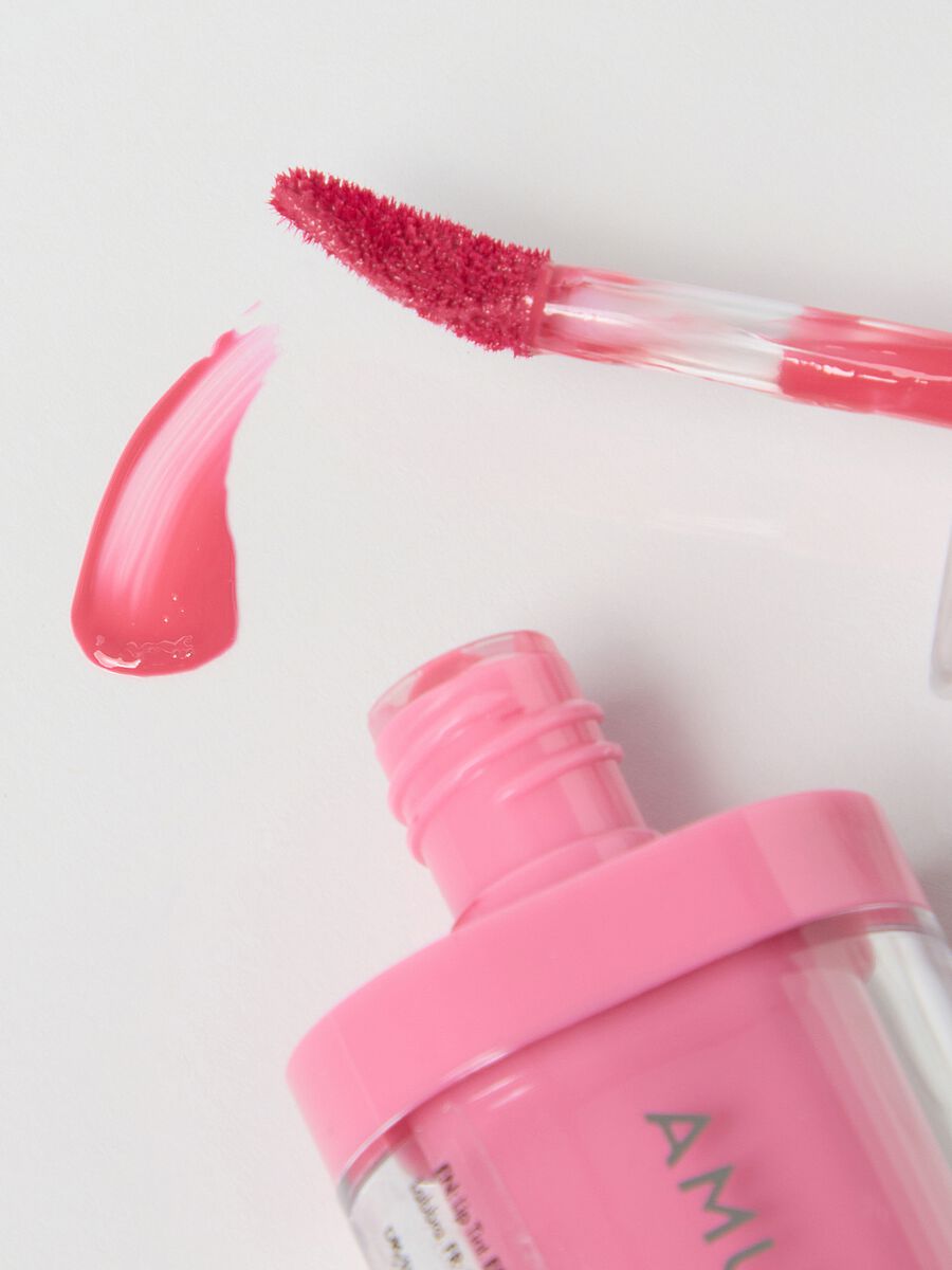 Lip tint with fantastic glossy effect. Vibrant colour and hydrated lips for 12 hours_5