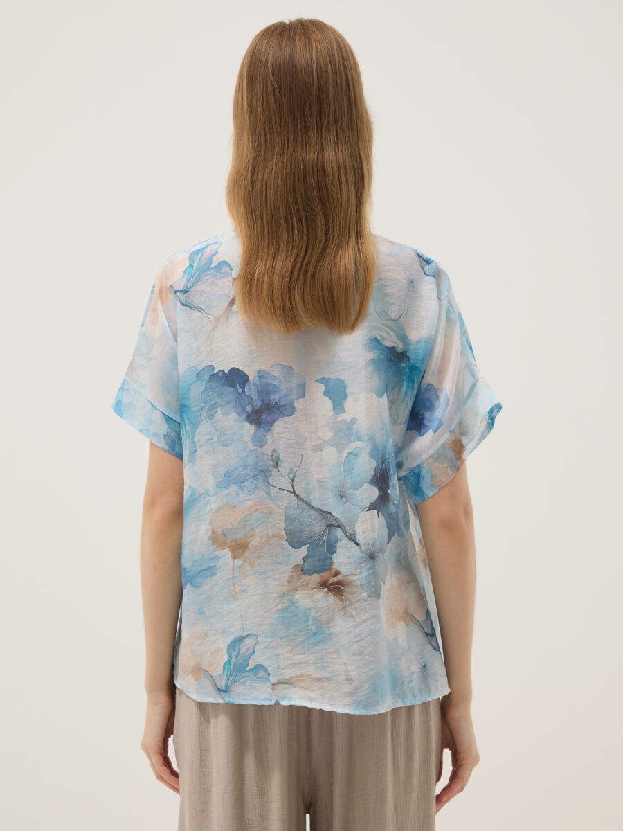 Light blue lyocell-blend shirt with floral print_3