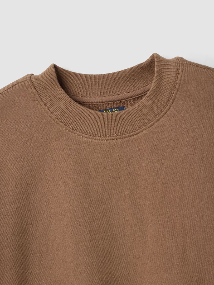 Brown sweatshirt in organic cotton and viscose blend with ribbed neckline_5