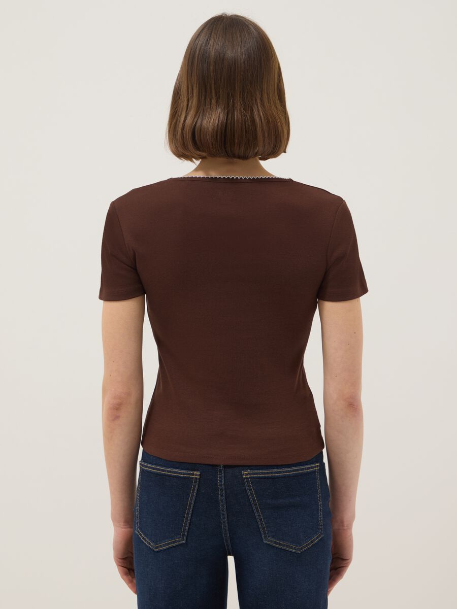 Brown pure cotton regular fit t-shirt with contrast stitching_2
