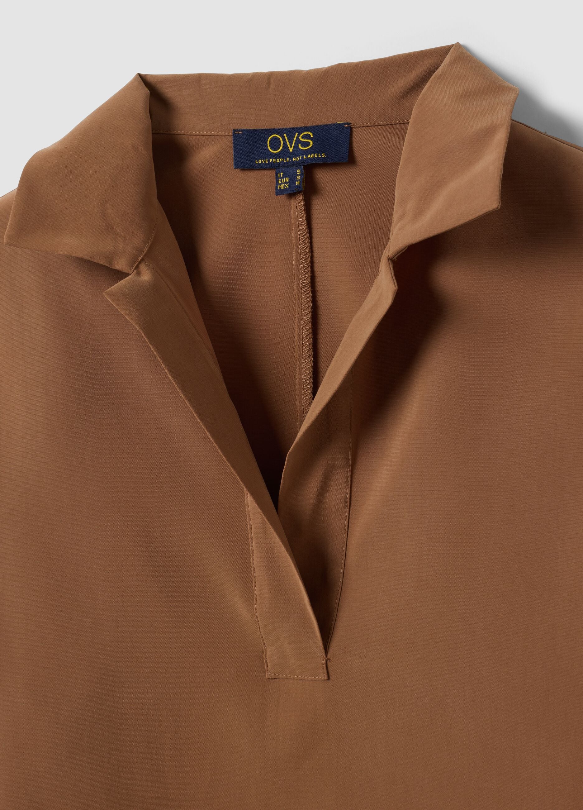Beige viscose-blend shirt with classic collar