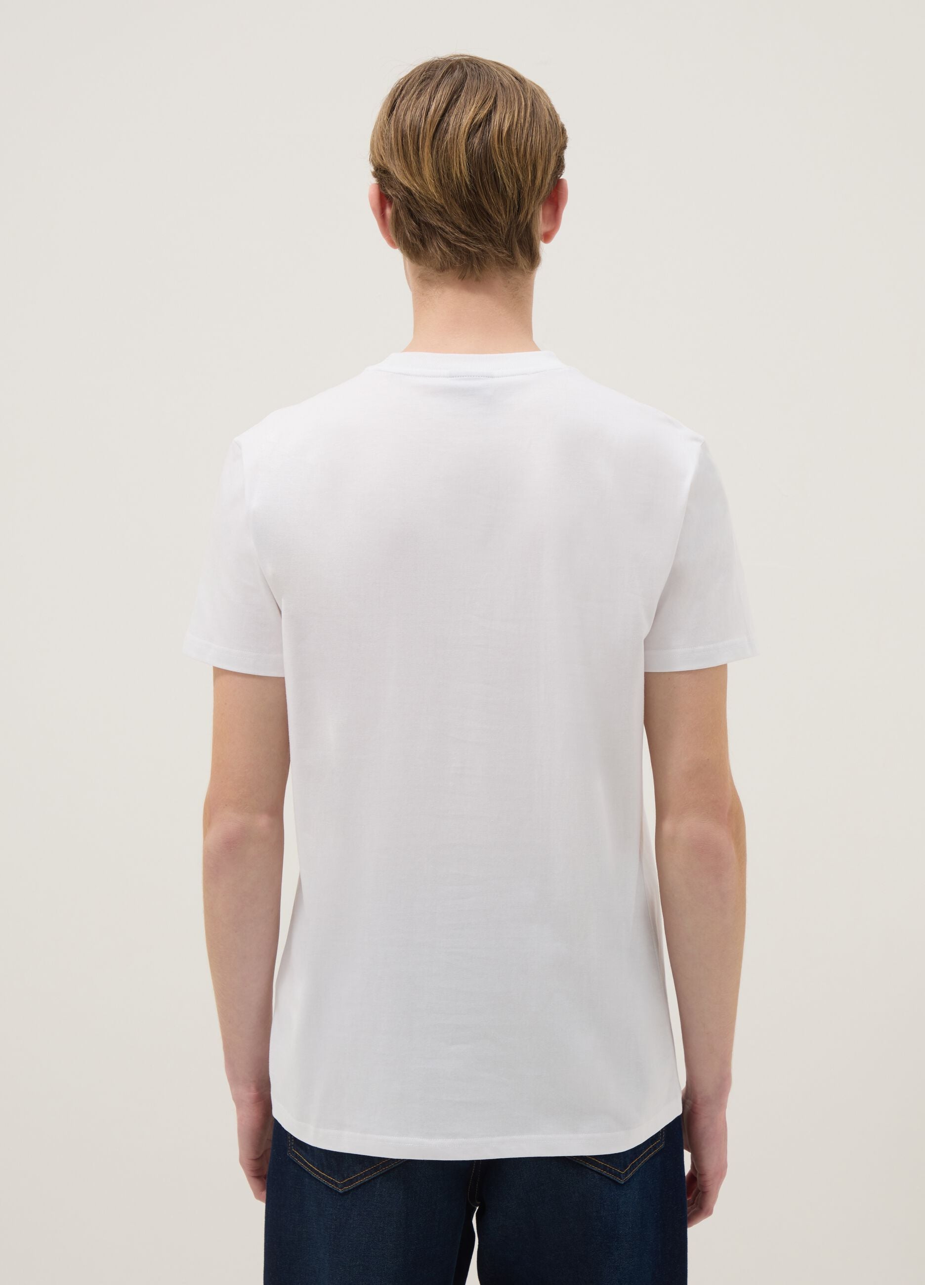 White pure cotton regular fit T-shirt with Hard Rock Cafe logo