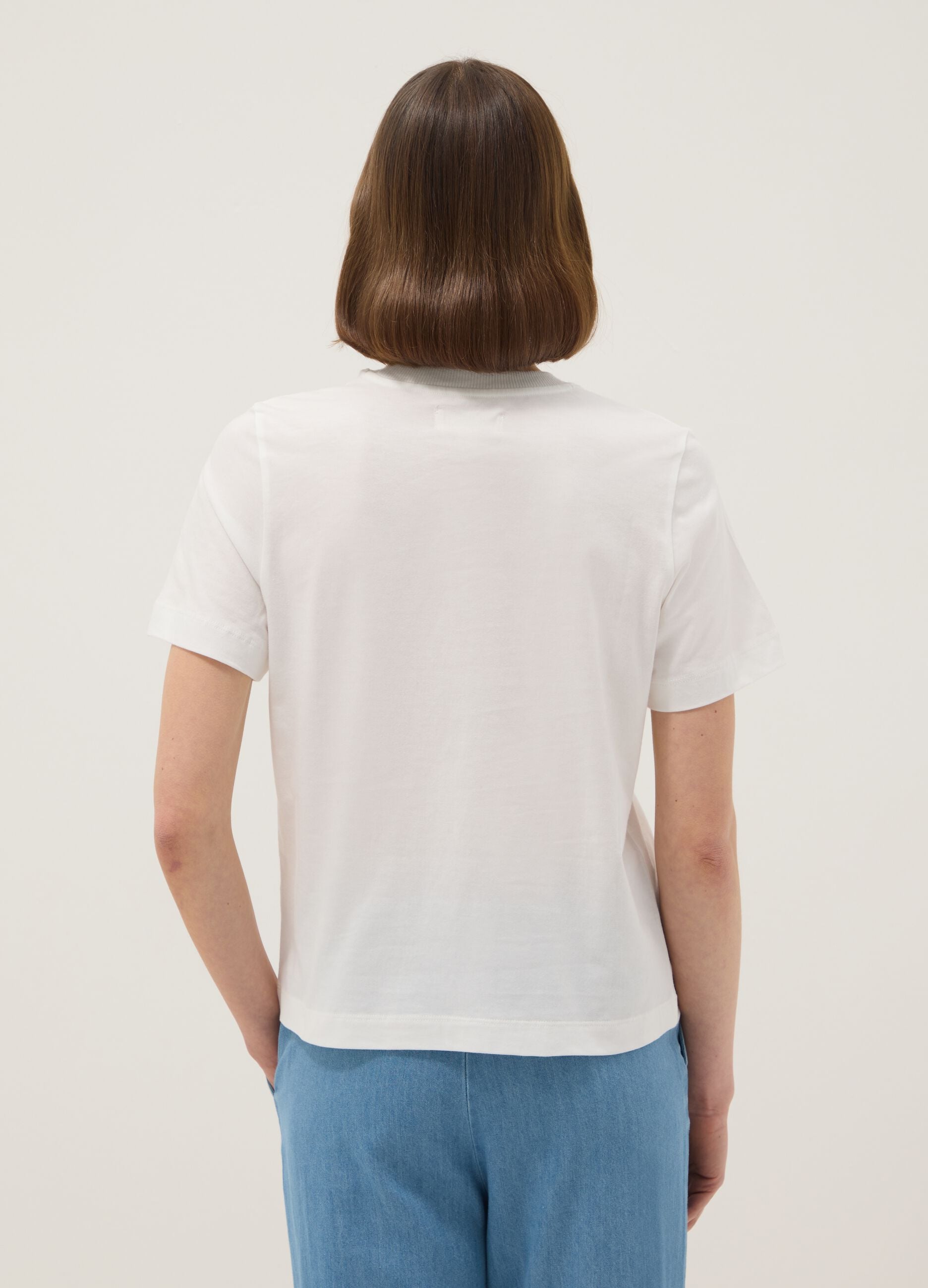 White Short-Sleeved T-Shirt in Pure Italian Cotton