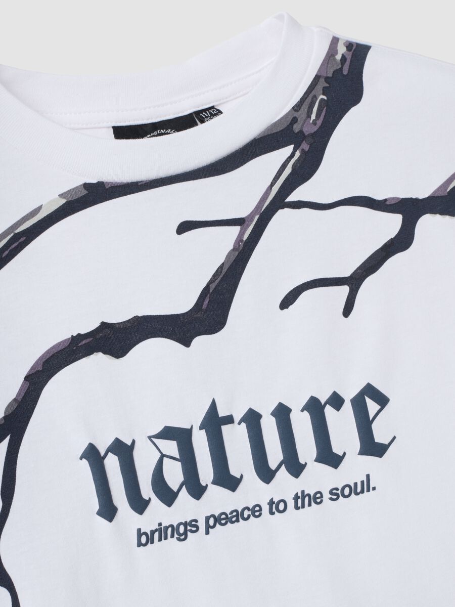 T-shirt bianca in puro cotone con scritta Nature per ragazzo_1