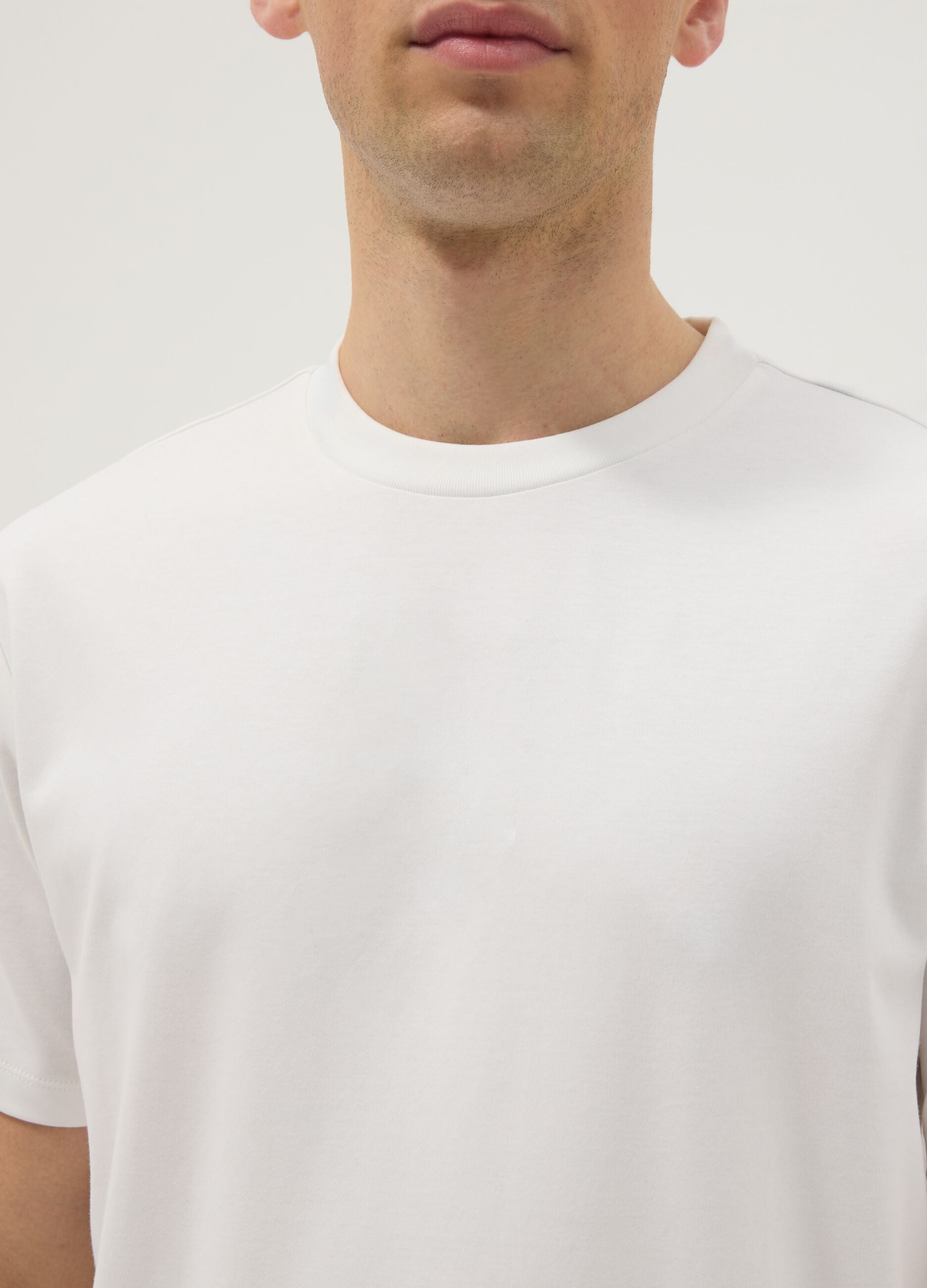 White crew neck pure cotton T-shirt regular fit