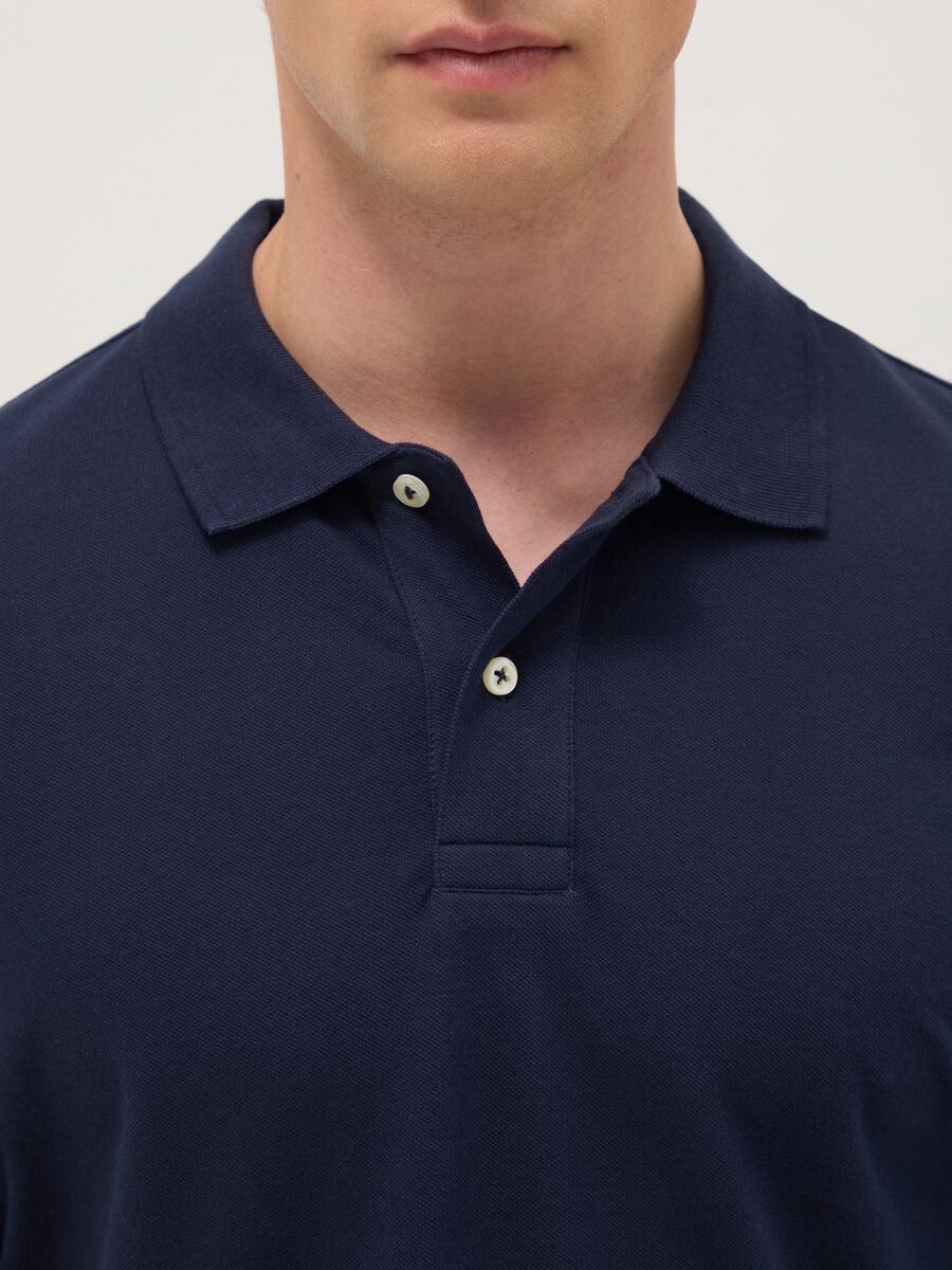 Long-sleeve blue polo shirt in pure cotton regular fit_3