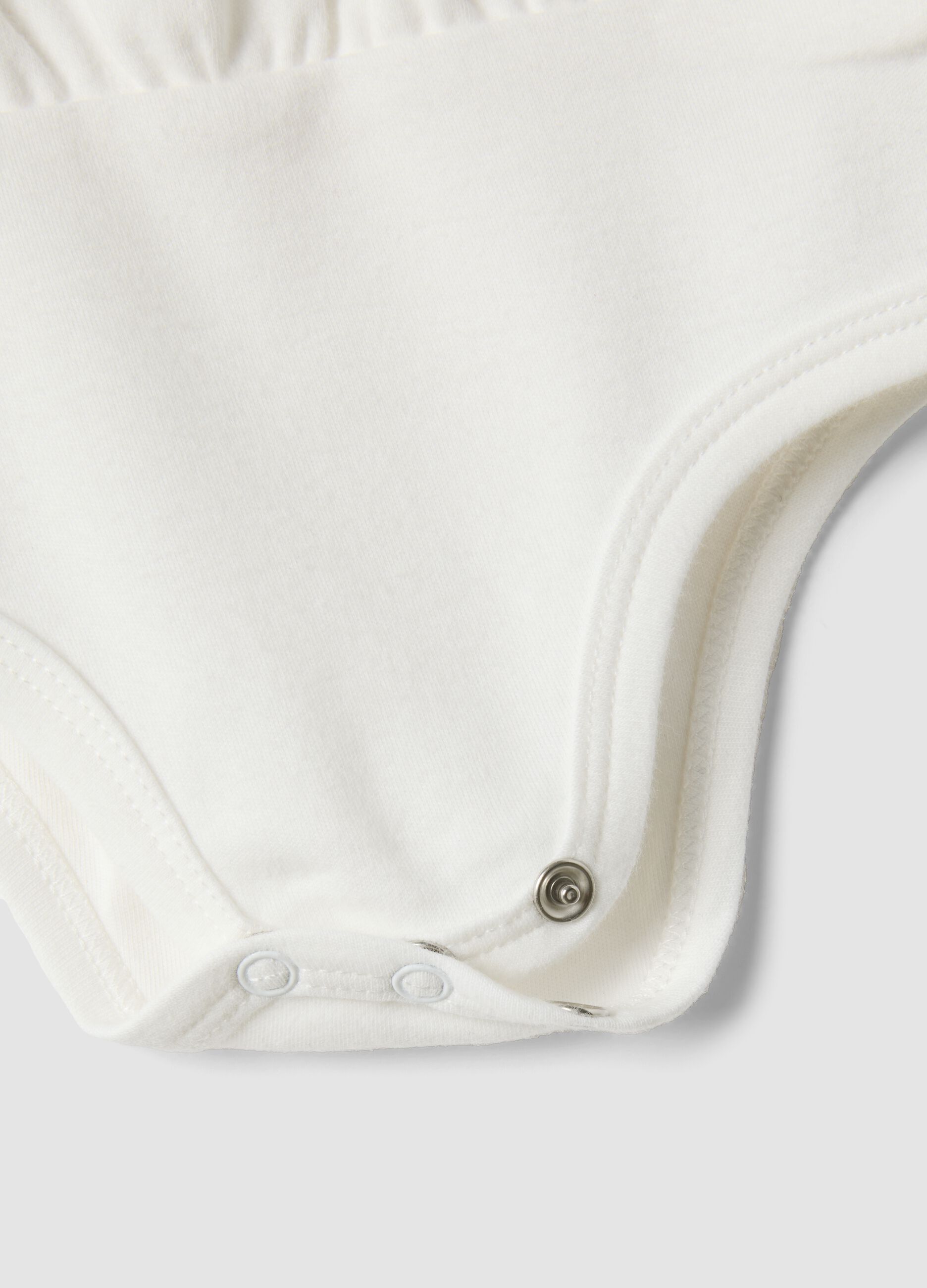 White baby girl bodysuit with pure organic cotton collar
