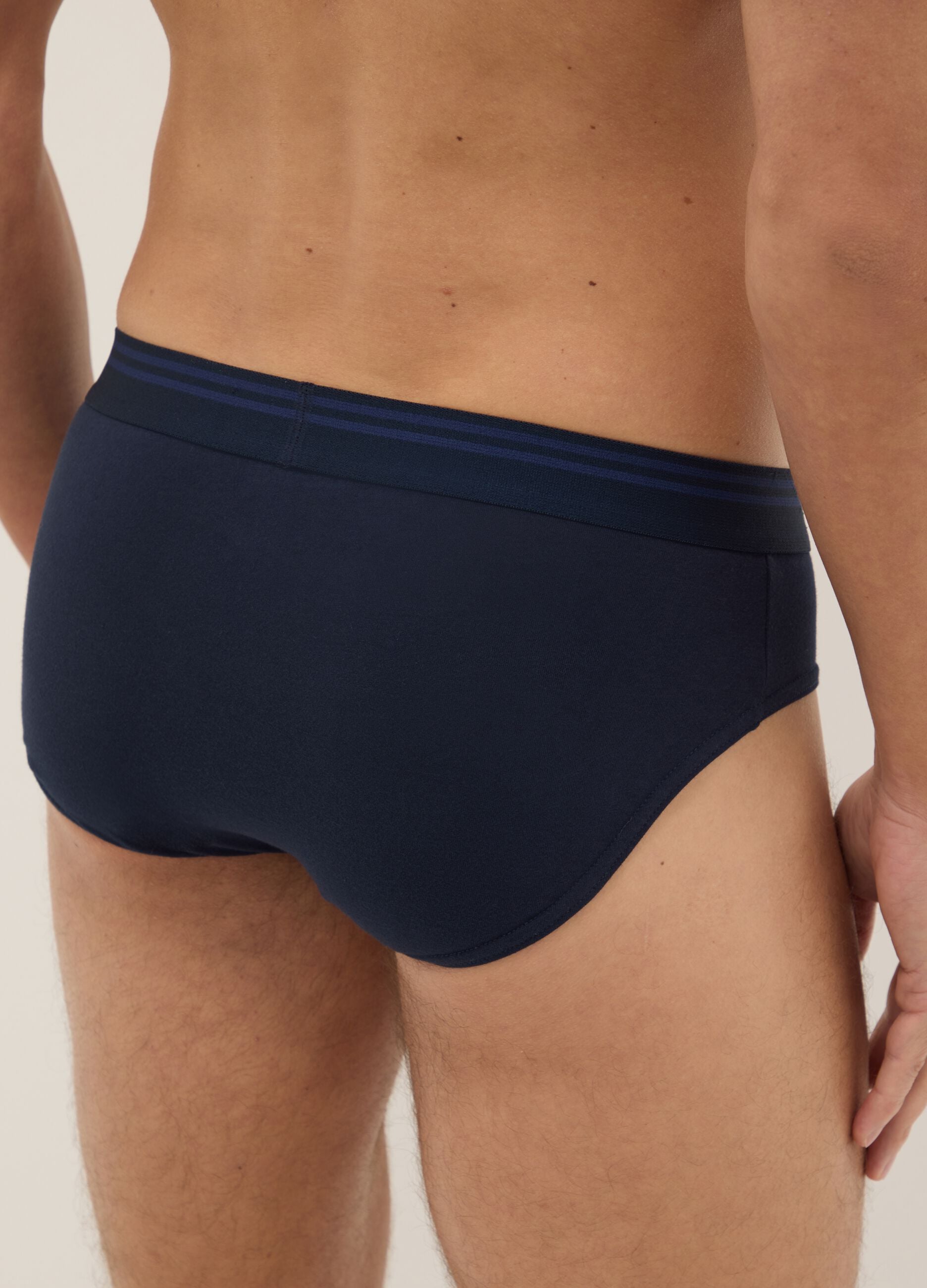 Tripack of regular fit multicolour cotton briefs