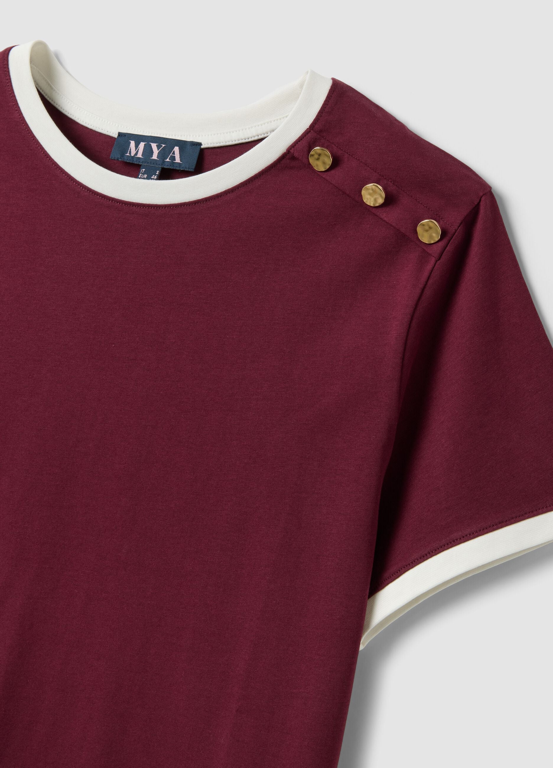 Red pure cotton T-shirt with buttons, regular fit