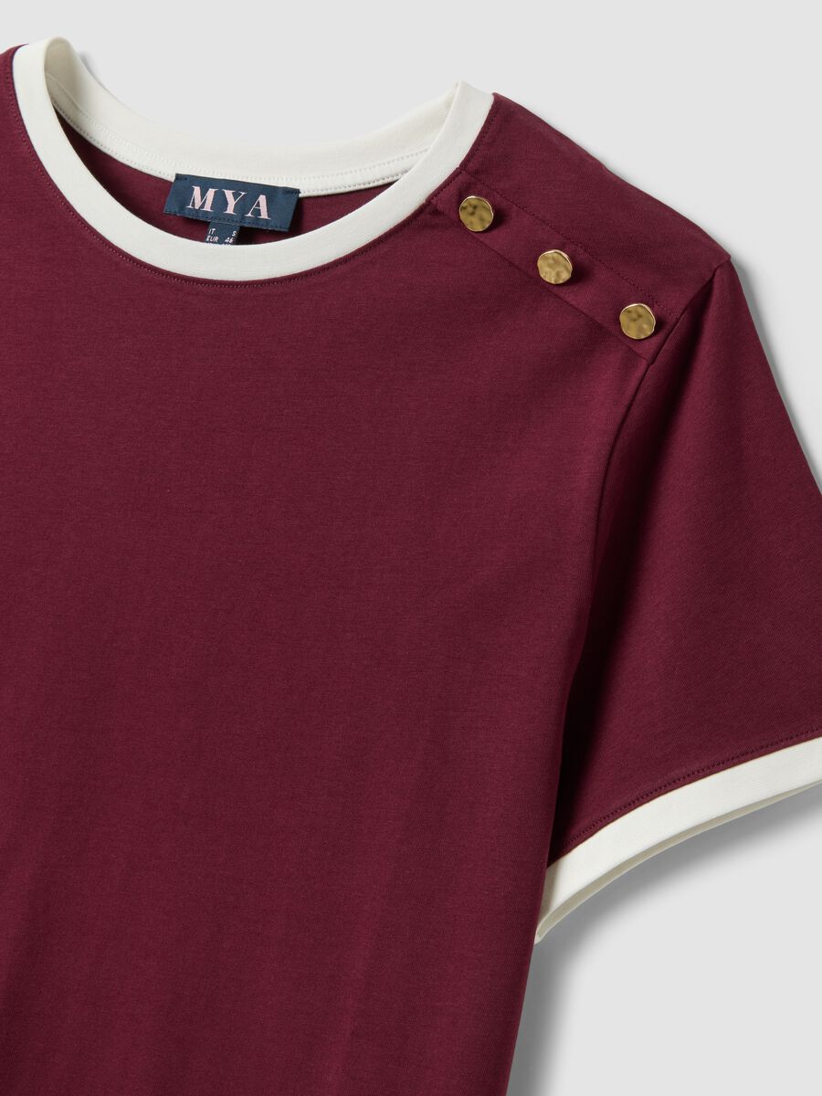 Red pure cotton T-shirt with buttons, regular fit_2