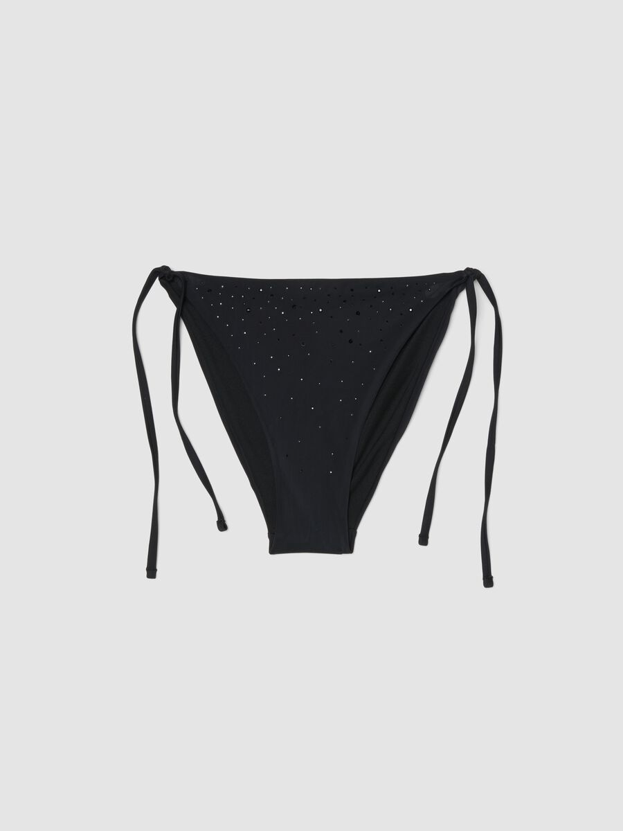 Slip bikini elasticizzato nero con dettagli brillanti_4