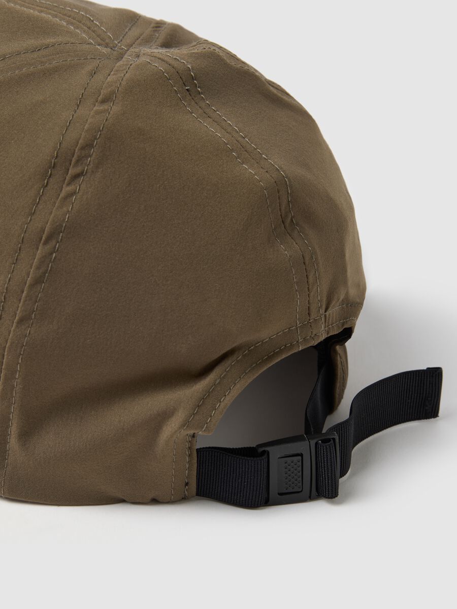 Brown cap with adjustable visor_2