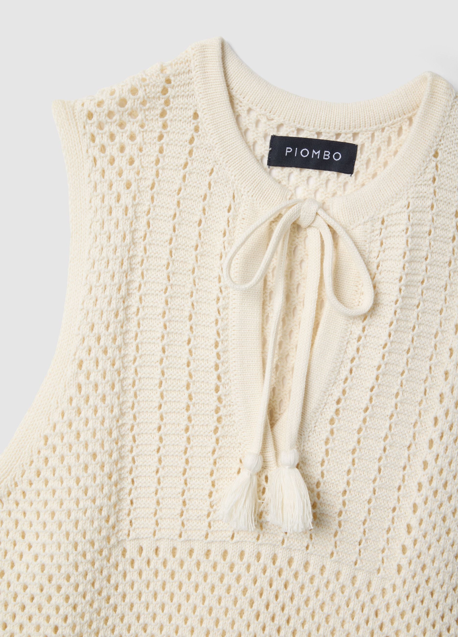 White pure cotton tank top with regular fit and mesh texture