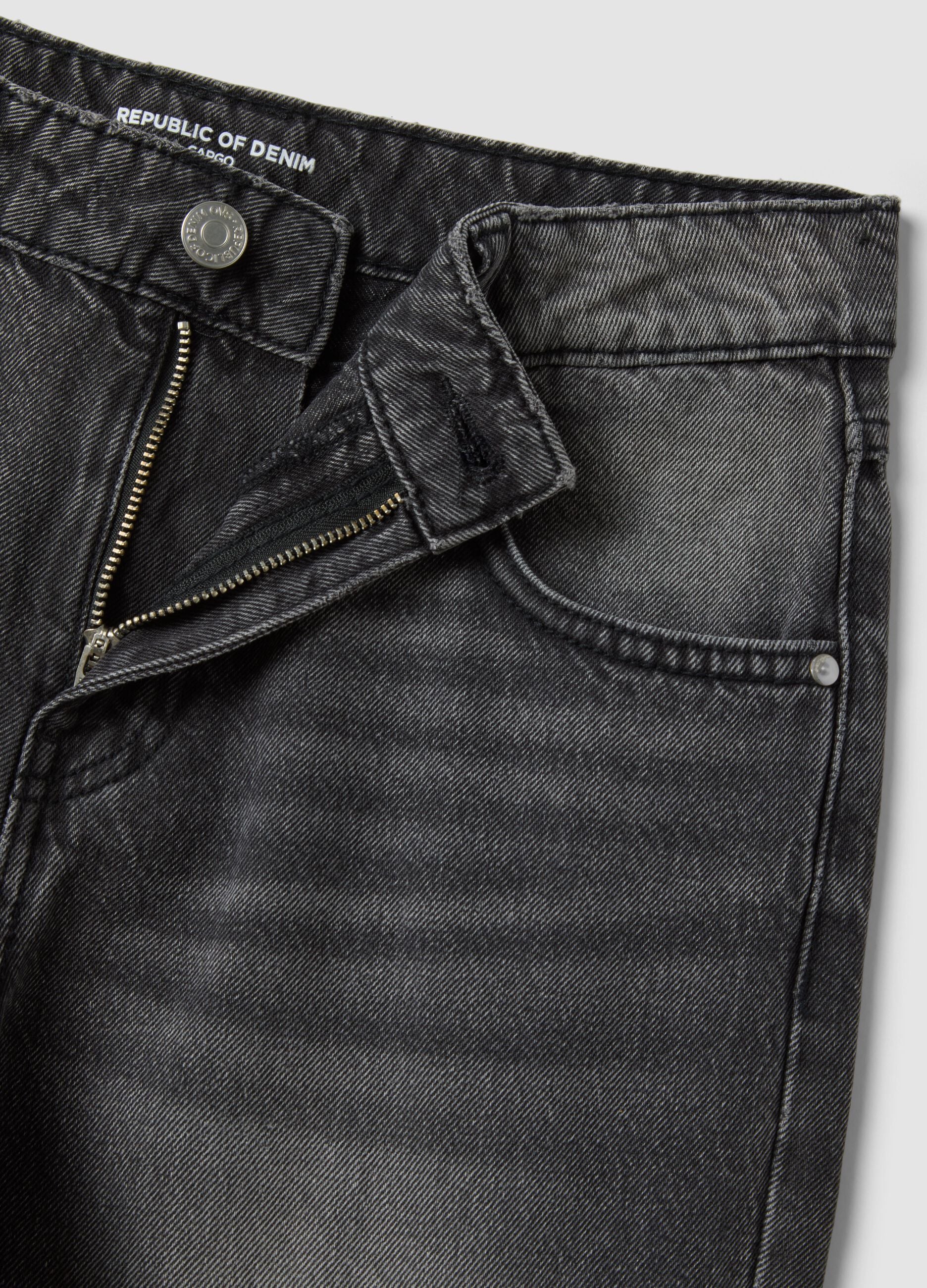 Girls&rsquo; grey cargo jeans in pure cotton, relaxed fit
