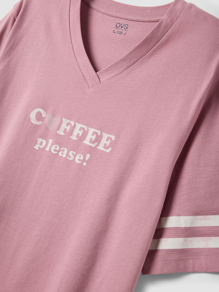 Camicia da notte rosa in puro cotone organico con scollo a V con stampa_5