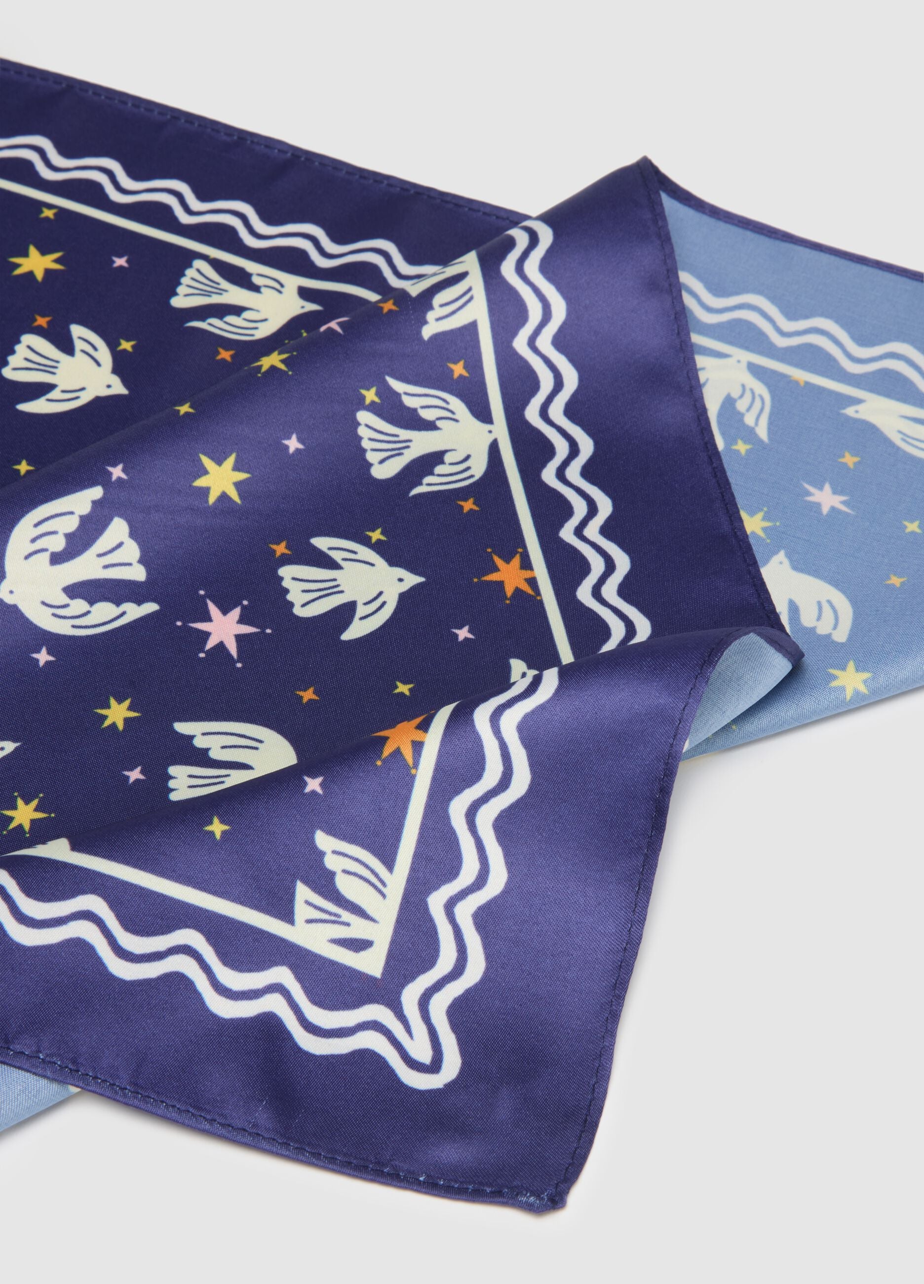 Multicolour regular-fit scarf with bird pattern