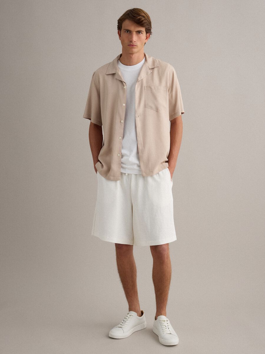 Beige pure-viscose shirt with bowling collar_2