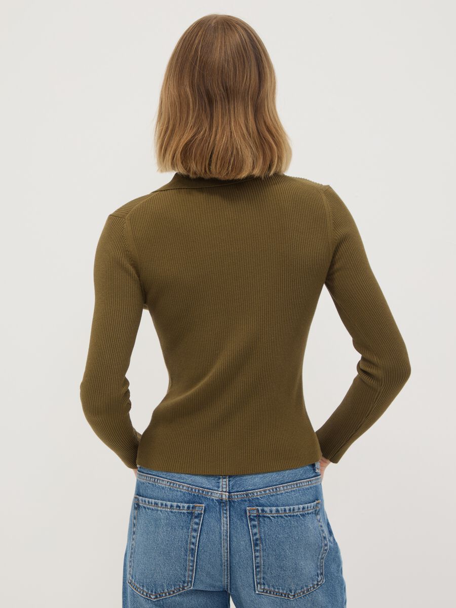Green fitted ribbed viscose-blend cardigan with polo collar_3