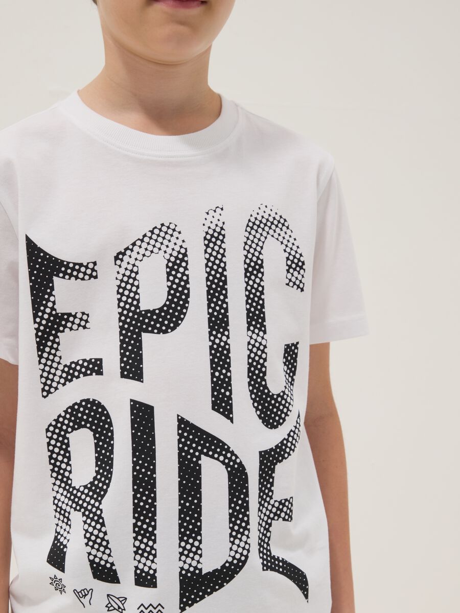 T-shirt bianca a maniche corte in cotone organico_2