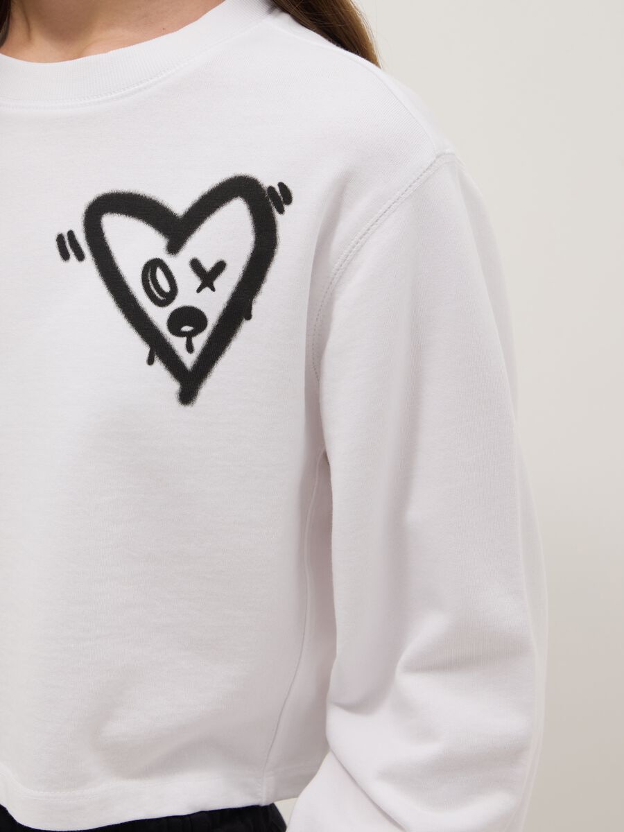Felpa in puro cotone bianca da ragazza regular fit con cuore_2