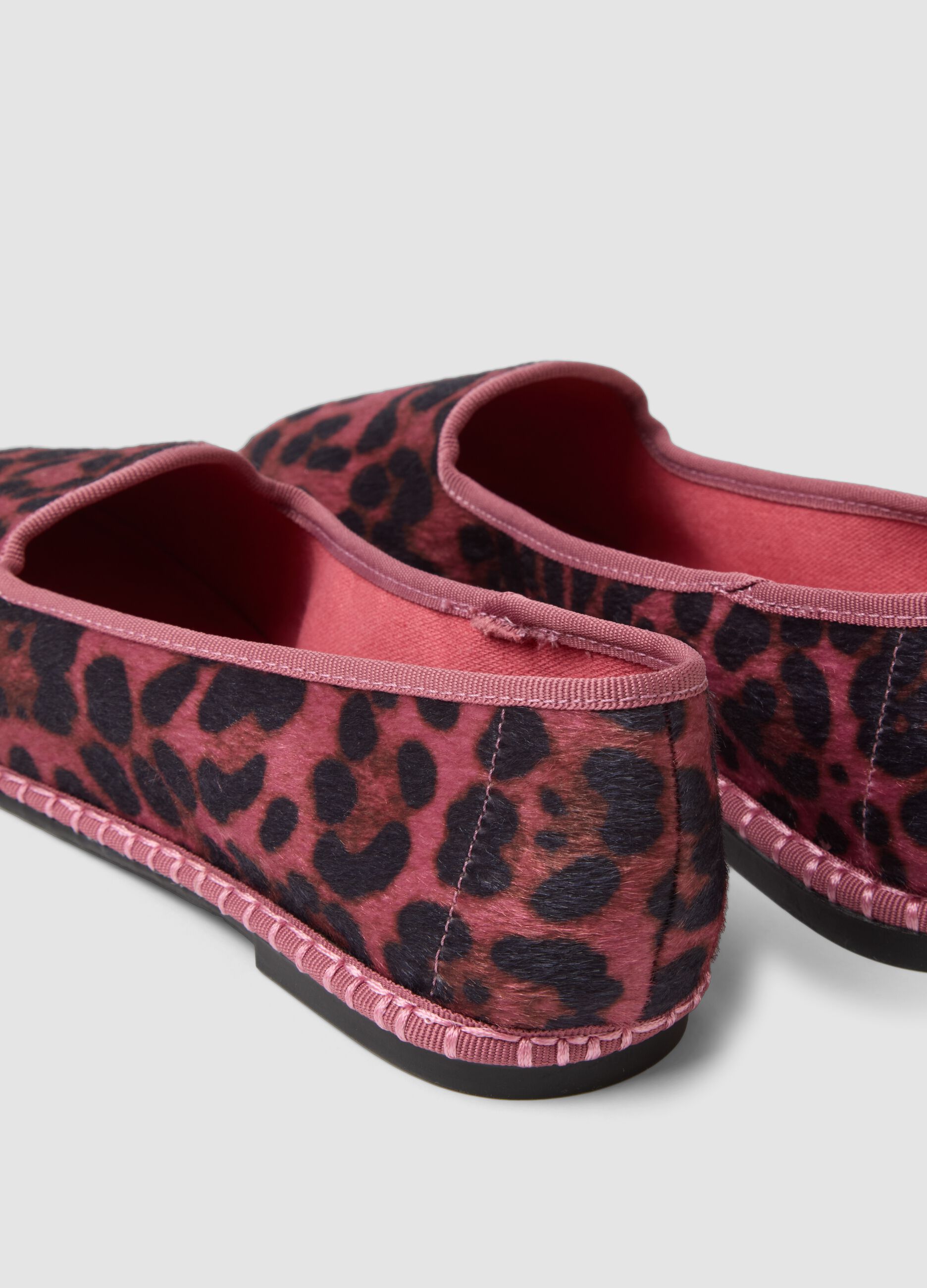Classic pink Friulane with animal print