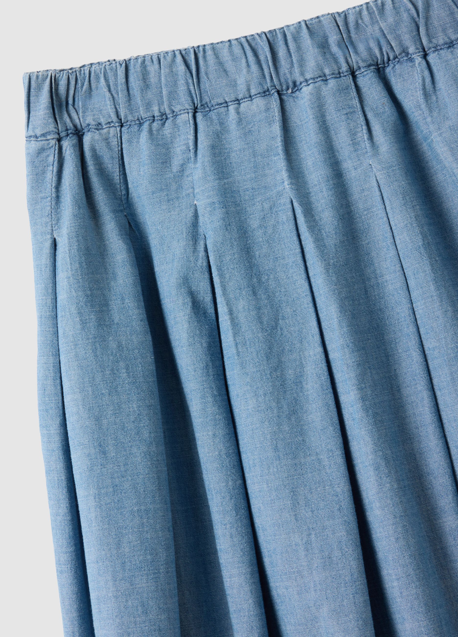 Long light blue skirt in pure cotton with pleats