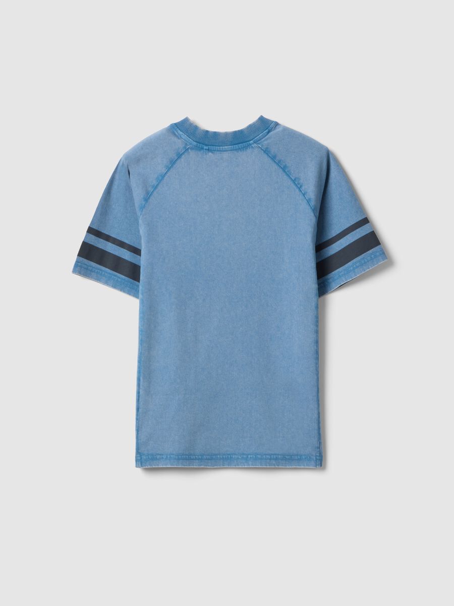 T-shirt in puro cotone azzurro da ragazzo regular fit con scritta_4