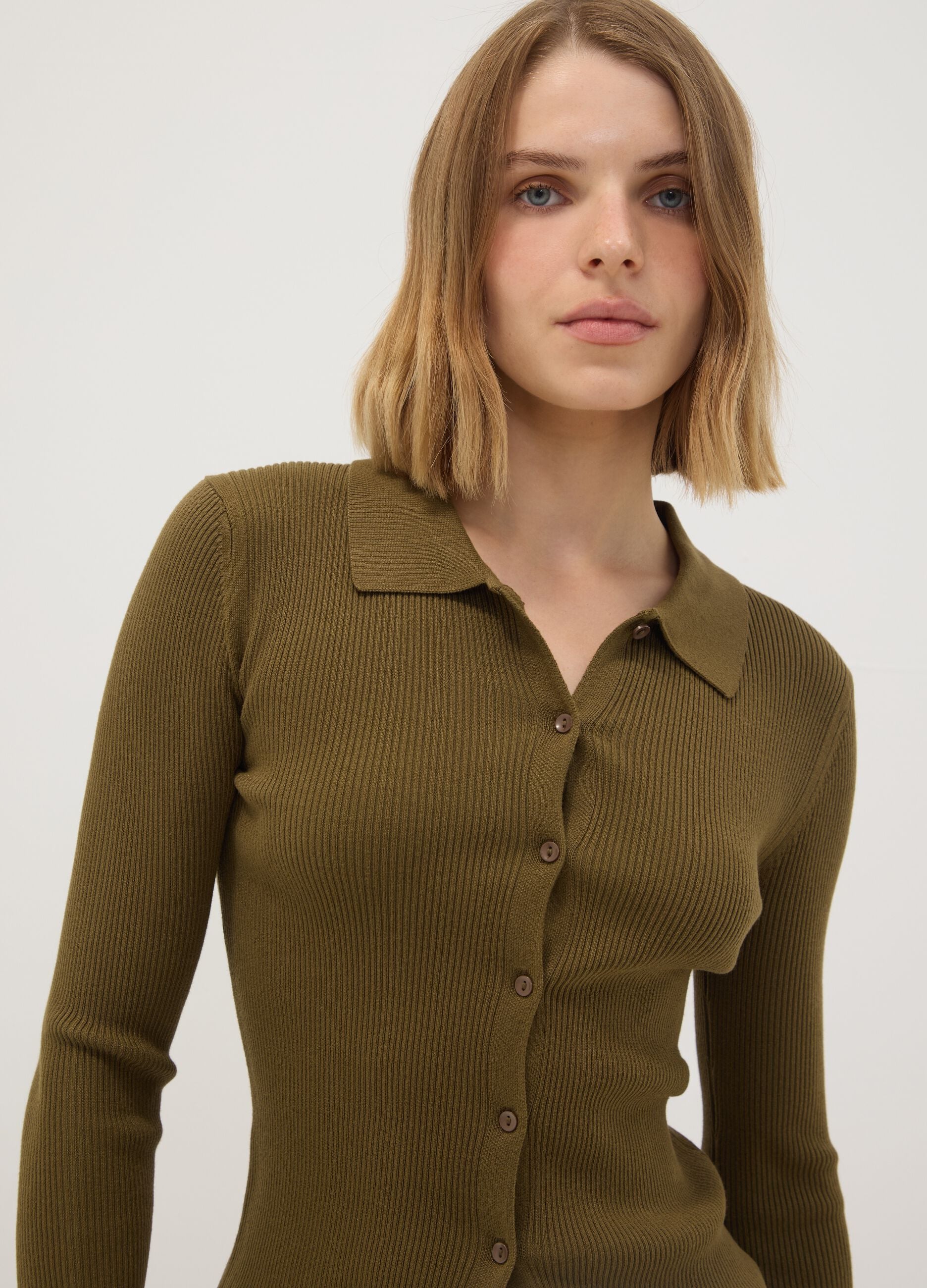Green fitted ribbed viscose-blend cardigan with polo collar