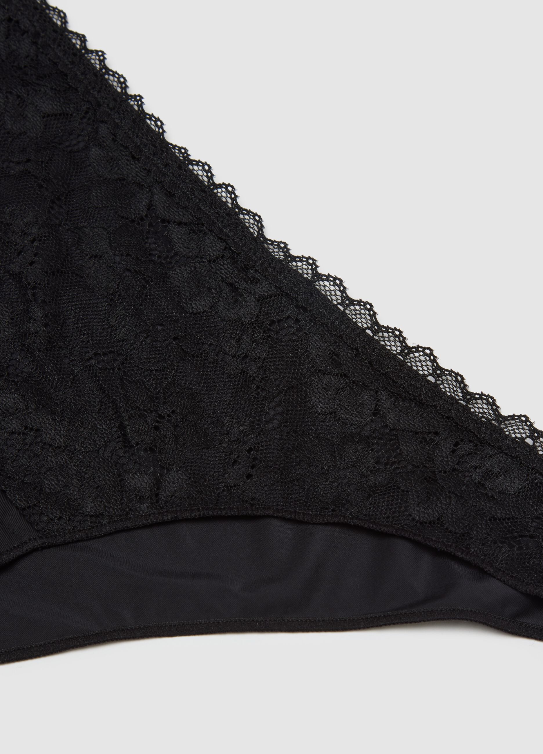 Black lace regular fit knickers