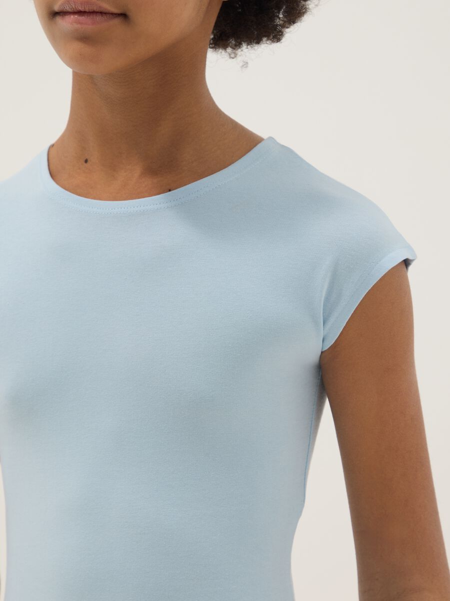 T-shirt in cotone elasticizzato azzurra da ragazza slim fit_2