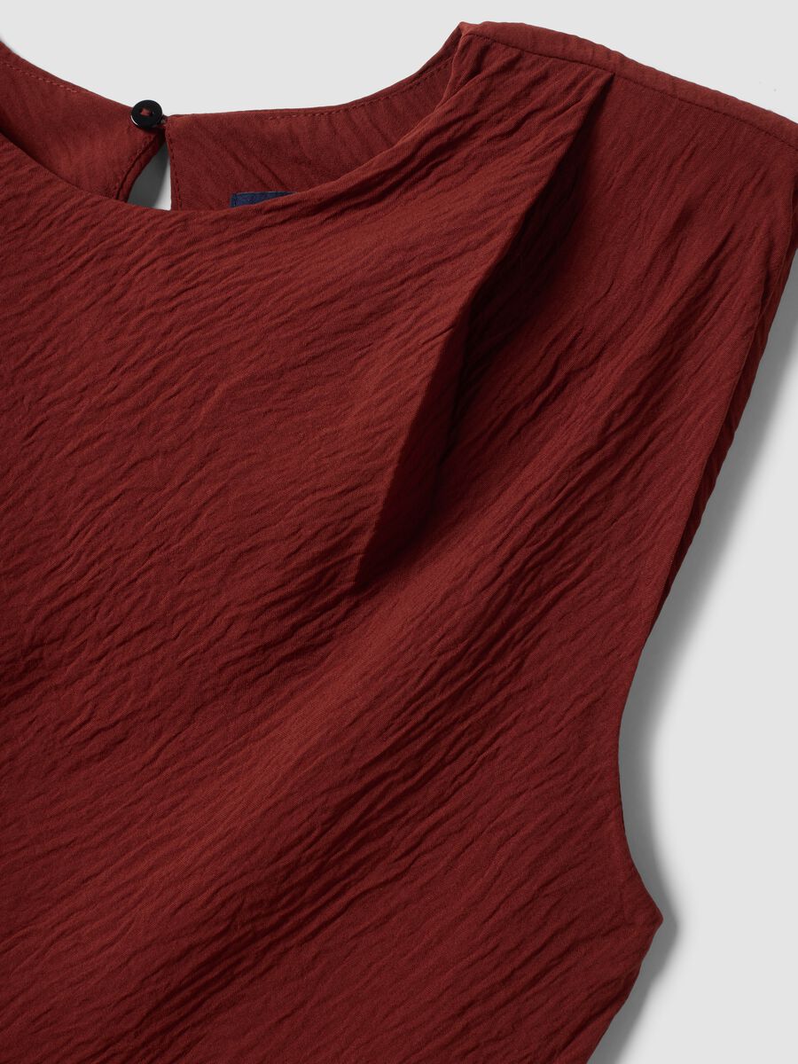 Red fitted dress with ruched detailing_6
